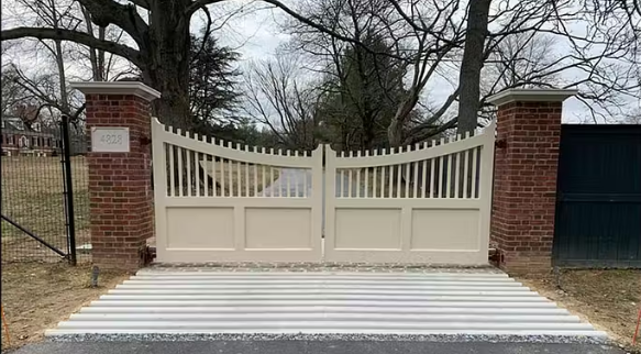 vinly custom gate