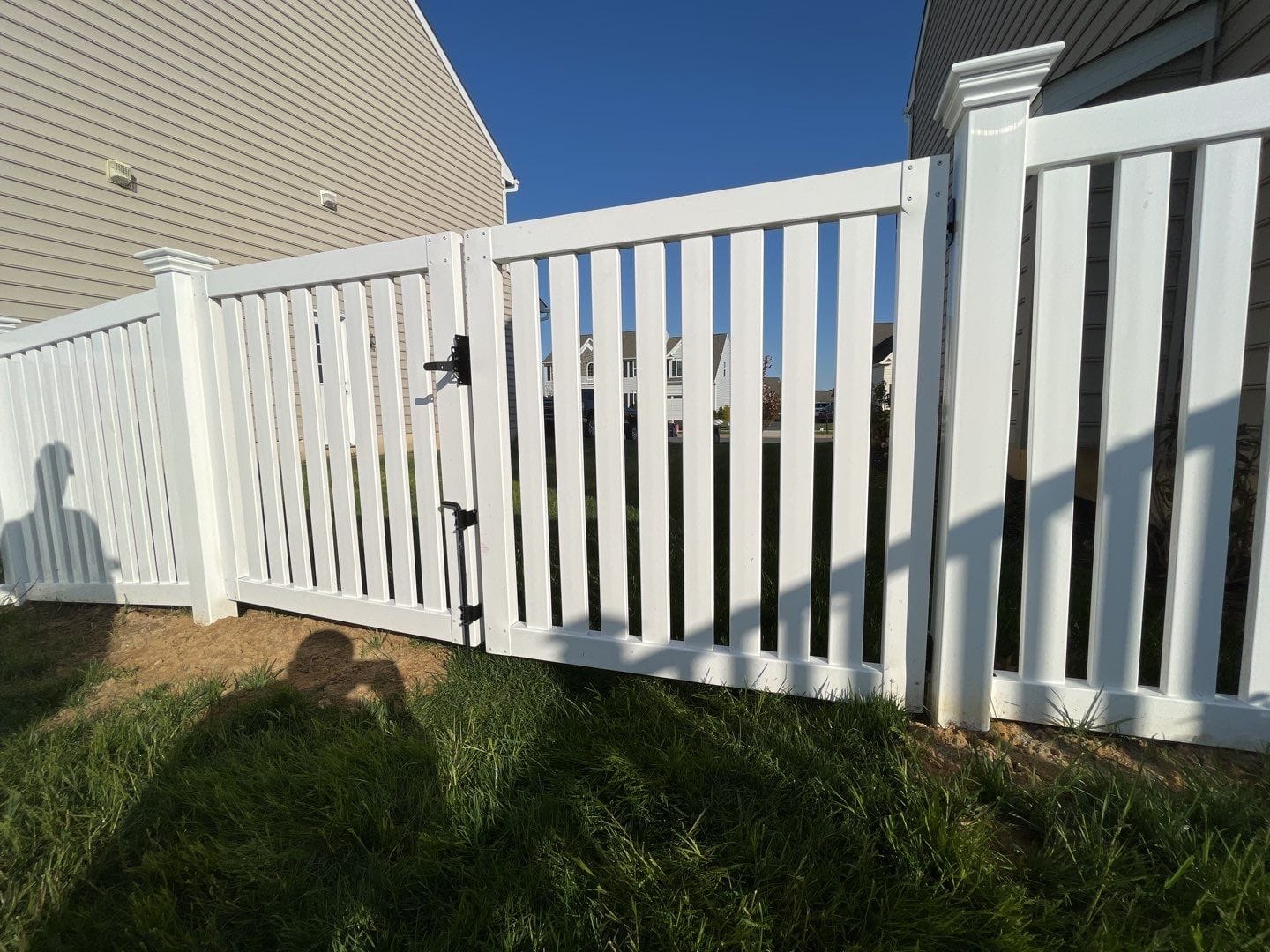 Fencing and Security Gates in Newark